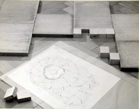 Reportage über Lisbeth Sachs, Architektin Kunsthalle Saffa ; Objektstudien (Form, Struktur, Lic…