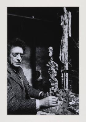 [Alberto Giacometti in seinem Atelier, Rue Hippolyte Maindron, Paris, 1960]