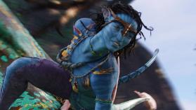 01 James Cameron, Neytiri auf ihrem fliegenden Ikran in „Avatar”, 2009, © Twentieth Century Fox…