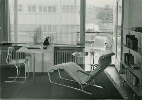 Wohnzimmerinterior - Wohnausstellung Neubühl Zürich 1932