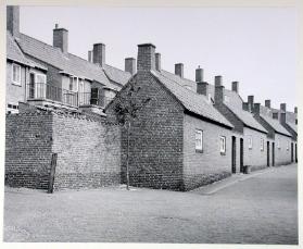 Häusergruppe in Zandvoort ( Holland )