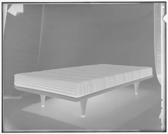 Bett aus Glasfaserpolyester [offizieller Name]