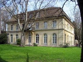 Museum Bellerive, Villa Egli, Höschgasse 3