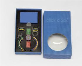 Click-Clock, Set