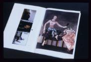 the other ;  Ausstellungsgestaltung : Dossier  (Fotostyling , Inspiration A)


