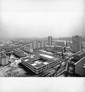 Schulhaus Hirzenbach Zürich-Schwammendingen