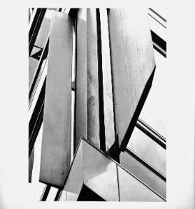 Verwaltungsgebäude der Néstle in Vevey ( Architekt Tschumi )