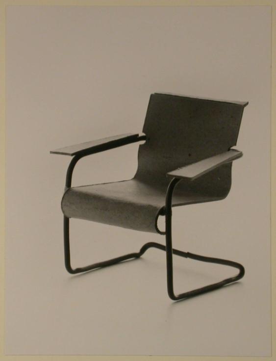 Aufnahmen in der Klasse Innenausbau B,  Möbel  Stuhl