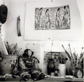Reportage über Elsa Burckhardt, Innenansicht Detail; Atelier, Malutensilien