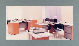 [Büromöbel]