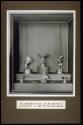 Goldschmiedearbeiten aus der Werkstatt J. K. Bossard ; Ausstellungsgestaltung