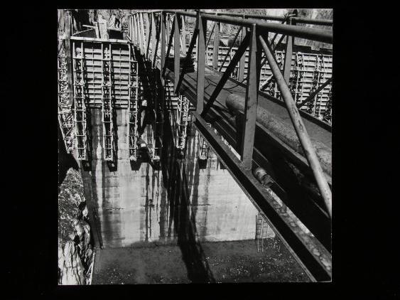 Staudamm Curnera im Bau