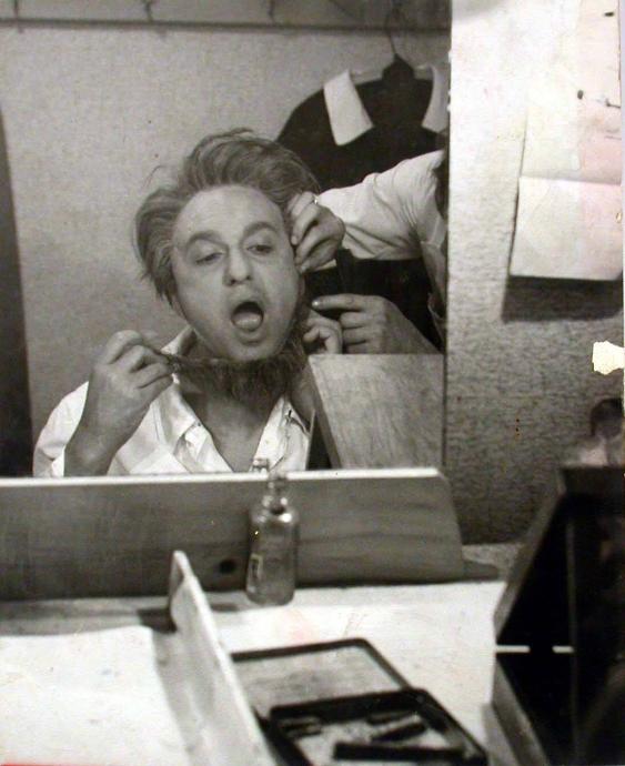 Leonhard Steckel in der Maske