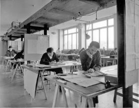 Unterricht in der Fachklasse für Innenausbau um 1960