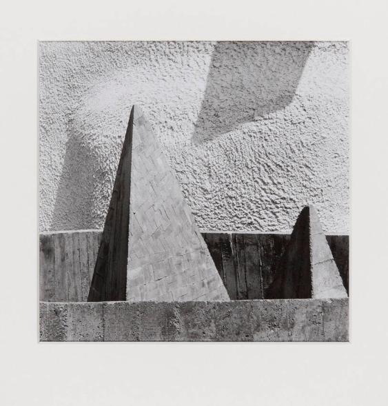 [Aussendetail der Kirche von Notre-Dame du Haut in Ronchamp]