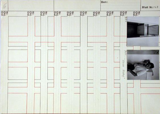 Werner Bischof am Telefon ; Innenansicht Detail