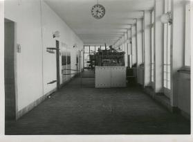 Kunstgewerbeschule, Flur im 5. Stock des Hauptgebäudes