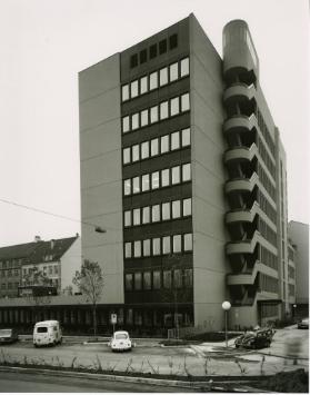 Grafisch-Technische Abteilung (Lehrlinge) ; Neues Schulhaus Ausstellungsstrasse 104