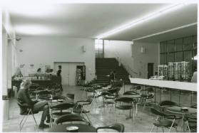 Museumsfoyer, Cafeteria