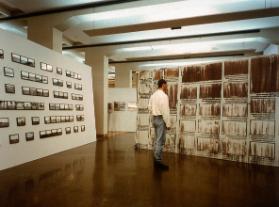 Installation von Daniele Buetti