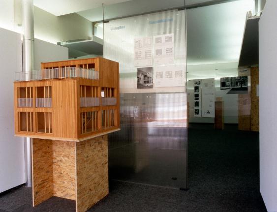Standardhäuser - Das Eigene im Allgemeinen ; Ausstellungsansicht