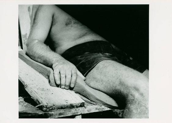 Testliegen in Sitzschale (Willy Guhl)