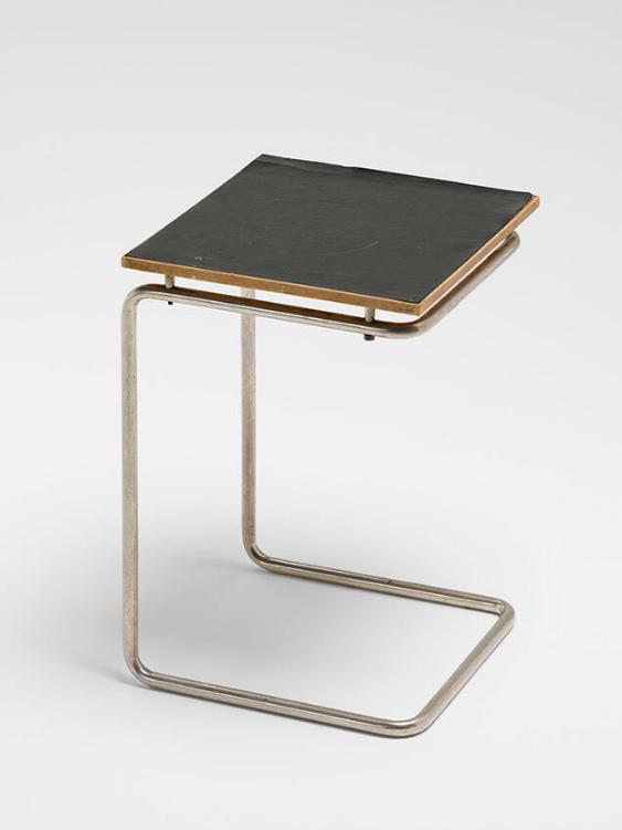 Wohnbedarf Modell 72