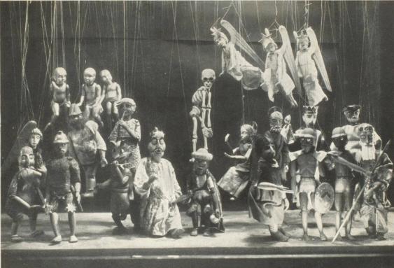 Aus dem Krippenspiel "Das Gotteskind", inszeniert von Otto Morach