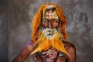 12 Steve McCurry, Älterer Mann des Rabari-Stamms, Rajasthan, Indien, 2010, © Steve McCurry / Ma…