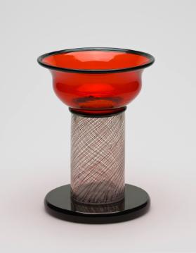 ((032)) Sergio Asti für Vistosi, Objekt Dogale, 1962, 1000-objekte, Zürich; Foto: Museum für Ge…