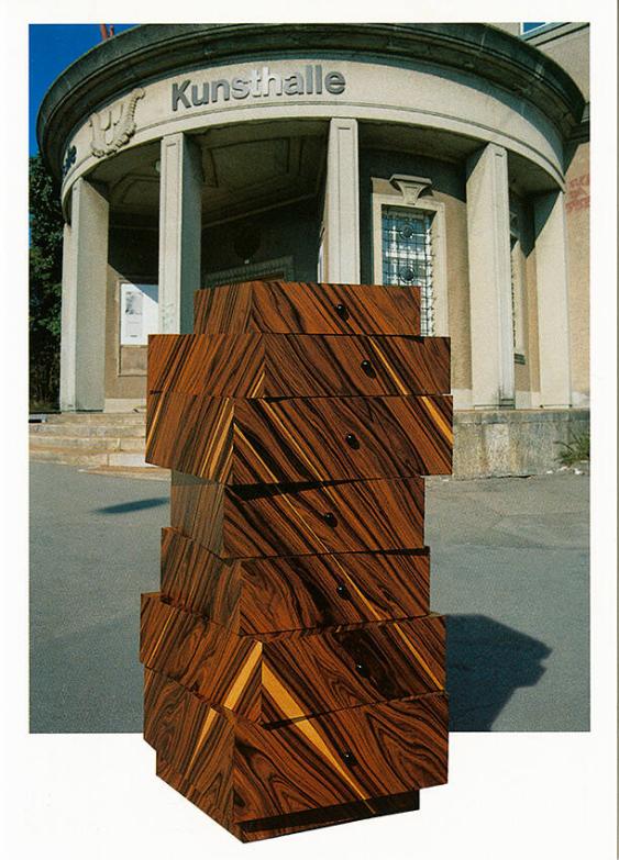 Ausstellung Forum 8, Kunsthalle Bern, Mai 1996 - Schubladenstapel, Design Susi und Ueli Berger