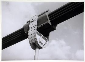 Kabel an der Mühlheimerbrücke in Köln