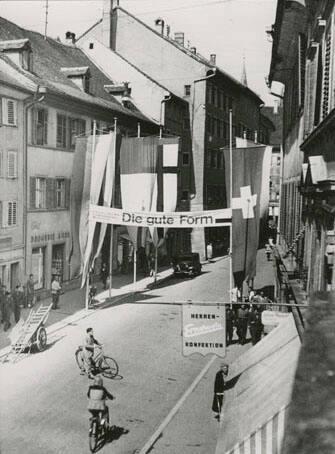 SWB-Wanderausstellung "Die gute Form" im Ratssaal Konstanz vom 13 - 28.08.1949