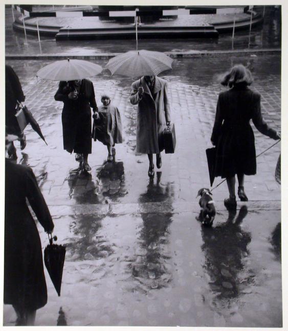 Regenwetter auf dem Bahnhofplatz