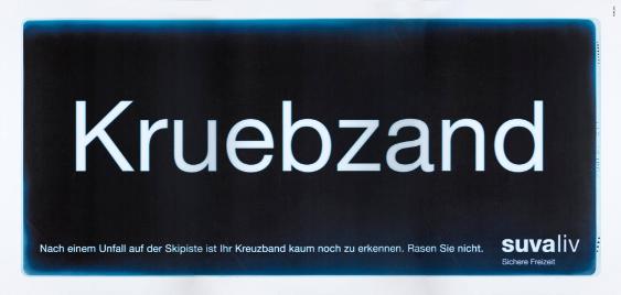 Kruebzand - Nach einem Unfall auf der Skipiste ist Ihr Kreuzband kaum noch zu erkennen. Rasen Sie nicht. Suvaliv - Sichere Freizeit