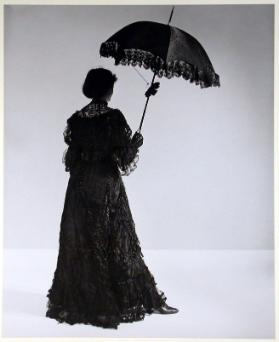 Modeaufnahmen anlässlich 600 Jahre Zürcher Seide