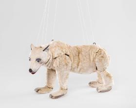 Zirkus Juhu oder Tiermensch und Menschentier: Brubum, der Eisbär