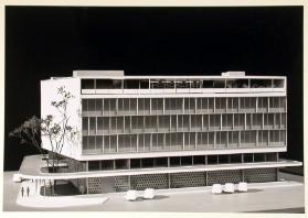 Modellaufnahme ; The National Bank of Irak, Bagdad, Prof. Dr. W. Dunkel , ETH