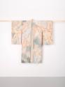 Nienke Hoogvliet, Kaumera Kimono, aus Kaumera®, einem biobasierten Granulat aus Klärschlamm,
2…