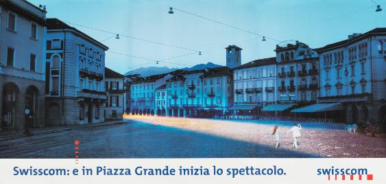 Swisscom: e in Piazza Grande inizia lo spettacolo. Swisscom
