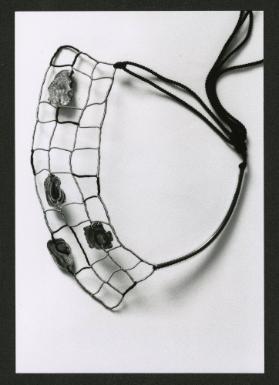 Assemblage-Collier Nr. 243