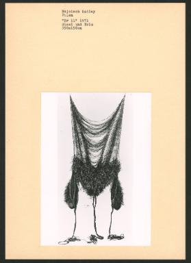 Wojciech Sadley, Polen, "Er II" 1971, Sisal und Holz, 350x150cm