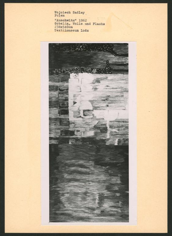 Wojciech Sadley, Polen, "Auschwitz" 1962, Gobelin, Wolle und Flachs, 238x540cm, Textilmuseum Lodz
