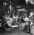 Fotoklasse 1948-1951: Parisreise. "Les Halles", Cafe und Markt besetzen die Strasse