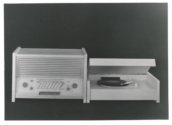 Braun G12 und Radio G11 [offizieller Name]