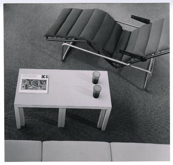 Liegestuhl Modell 2064 [offizieller Name]