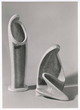 Sitzende Frau und Madonna [offizieller Name]