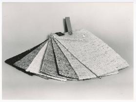 Wollboucléspannteppich