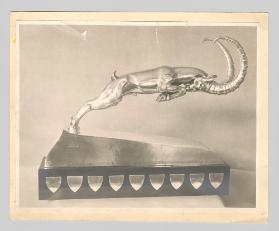 Fliegender Steinbock St. Moritz Kilometer Lancé auf Ski