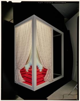 Textil-Pavillon: Inszenierung der Kollektion "H-design" im Showroom von Mira-X
